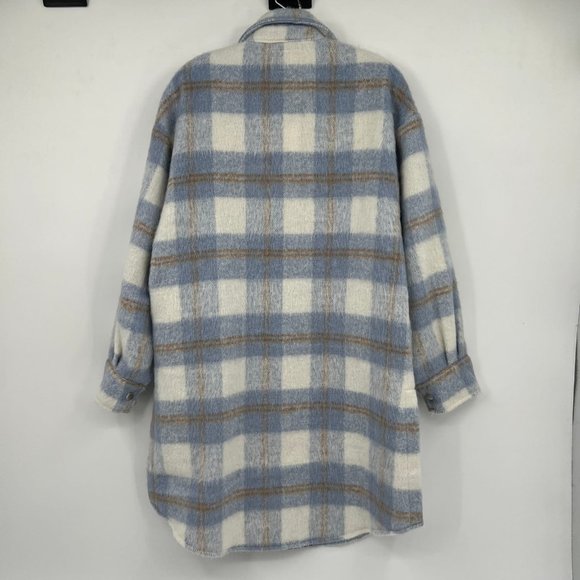 Yllw Blue and Cream Plaid Fuzzy Shacket | Perfect for Any Occasion - Picture 2 of 8